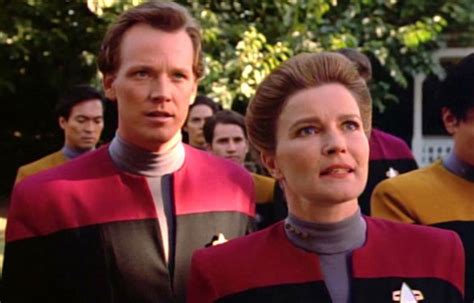 stars of star trek voyager|star trek voyager caretaker cast.